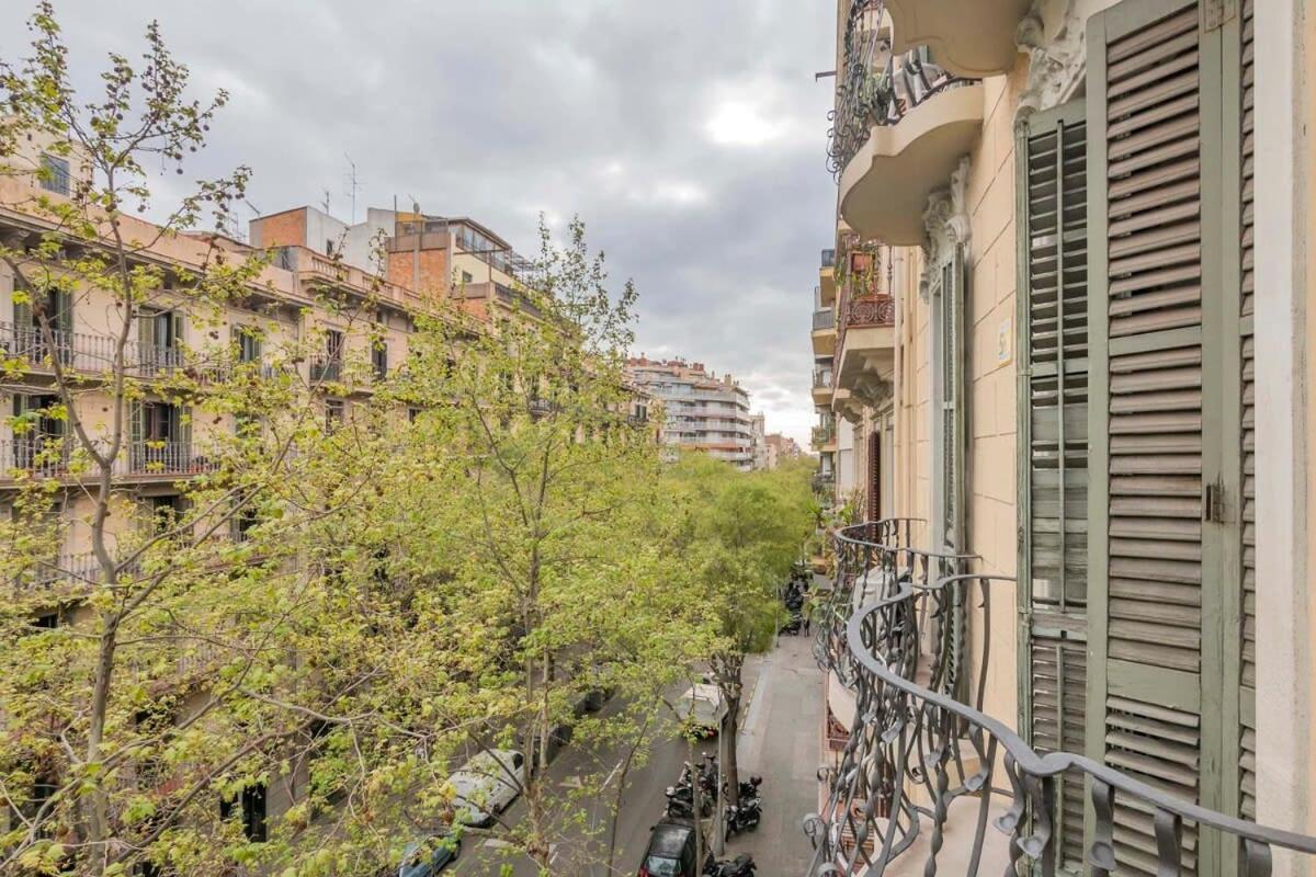 Elegant 4 Bedrooms 3 Bathrooms Catalan Home Barcelona Luaran gambar