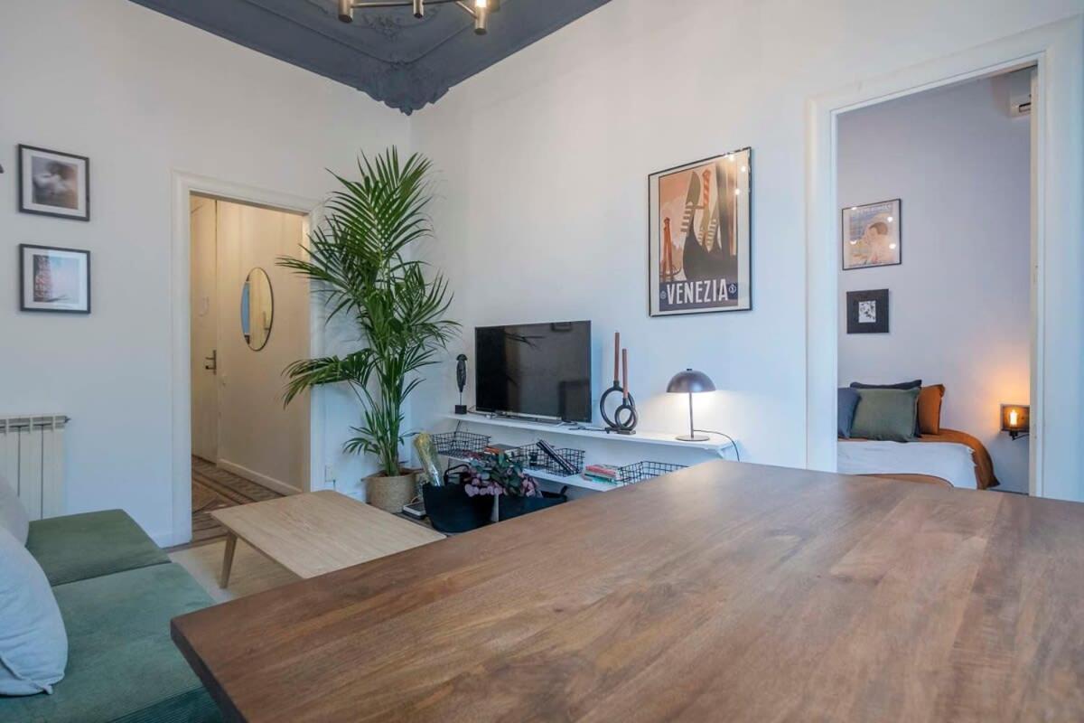 Elegant 4 Bedrooms 3 Bathrooms Catalan Home Barcelona Luaran gambar